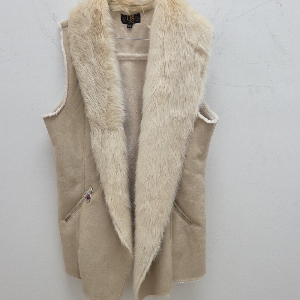 Elegant Beige Faux Fur Vest